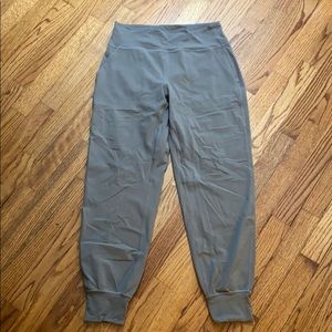 Lululemon (1 jogger & 2 shorts)